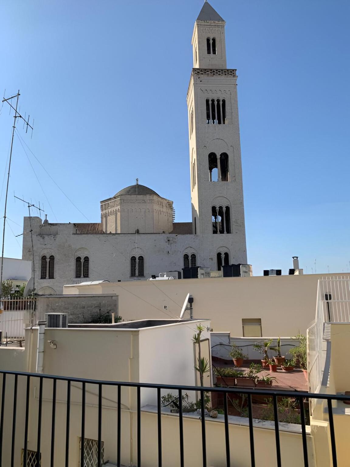 Cattedralflats -Comfort, Stile E Vista Sulla Cattedrale Bari Buitenkant foto